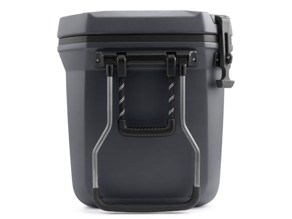 Coleman Convoy 100QT pyörillä varustettu jäähdytyslaatikko
