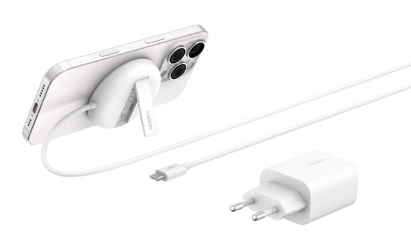 Belkin BoostCharge Pro - Trådløs ladepute - magnetisk + AC-strømadapter - 15 watt - Fast Charge - hvit