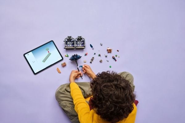 LEGO Wednesday 76784 Svart georgine