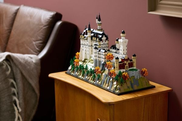 LEGO® Architecture 21063 Neuschwanstein Castle