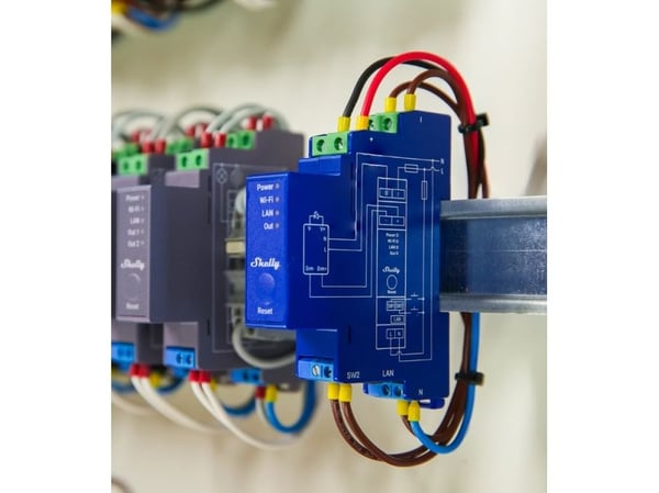Shelly Pro Dimmer 0/1-10V PM lyskontroller