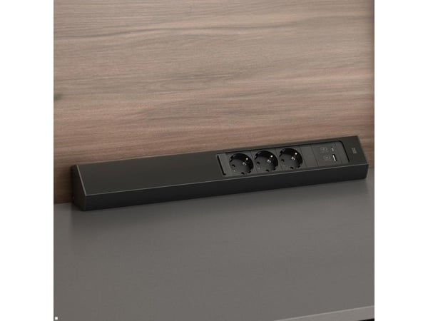 Bachmann CASIA 2 3xCEE7/3 1xUSB A/C 22W 2.0m AEH ruostumattoman teräksen näköinen
