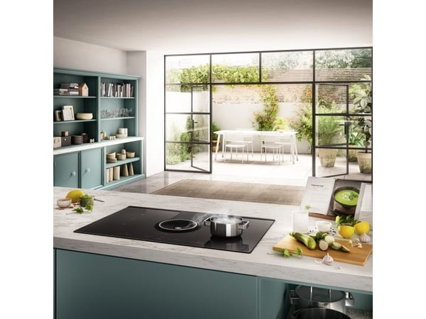 Elica NikolaTesla One HP EVO BL/A/83, Svart, Innebygget, 83 cm, Sonebasert induksjon, Glass, 4 zone(s)