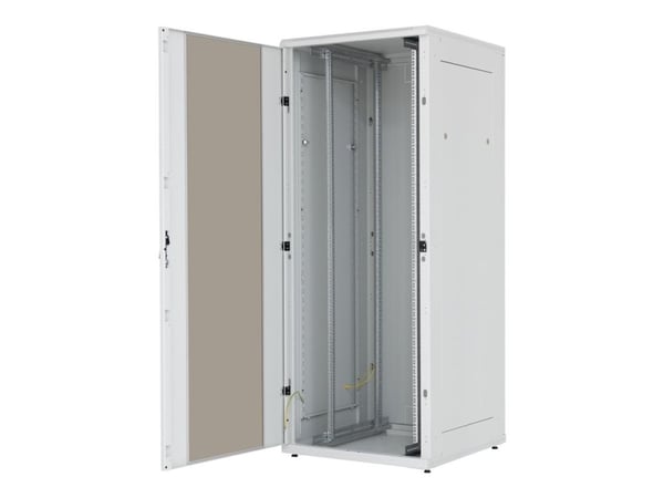 Triton RMA - Rack skap - fritt stående - 32U - 19"