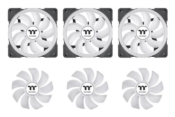 Thermaltake MAGFloe 420 Ultra ARGB, Alt-i-ett væskekjøler, 14 cm, 500 RPM, 2000 RPM, Sort