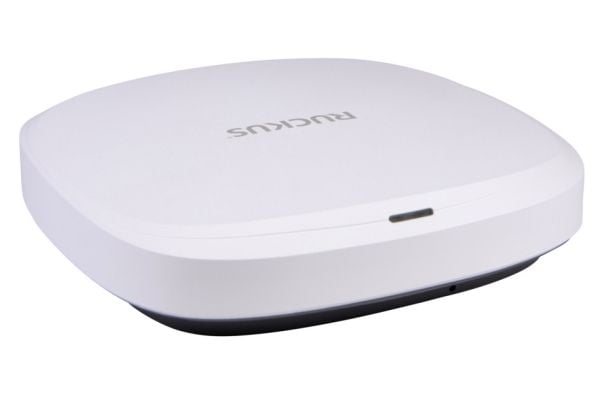 Ruckus R670 - Trådløst tilgangspunkt - innendørs - Wi-Fi 7 - Wi-Fi 7 - 2.4 GHz, 5 GHz, 6 GHz - skystyring - kan monteres på skrivebord / vegg / tak...