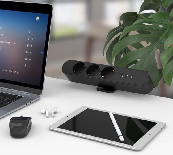 MicroConnect - Effektband (clamp-mountable) - 5 / 9 / 12 V - 30 Watt - ingång: power CEE 7/7 - utgångskontakter: 6 (3 x CEE 7/7, USB, 2 x USB-C) - ...