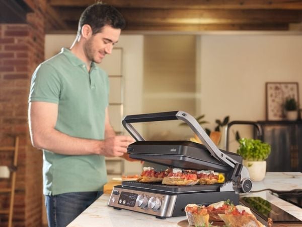 Braun Sähkögrilli MultiGrill 7 CG 7040 Kontaktigrilli