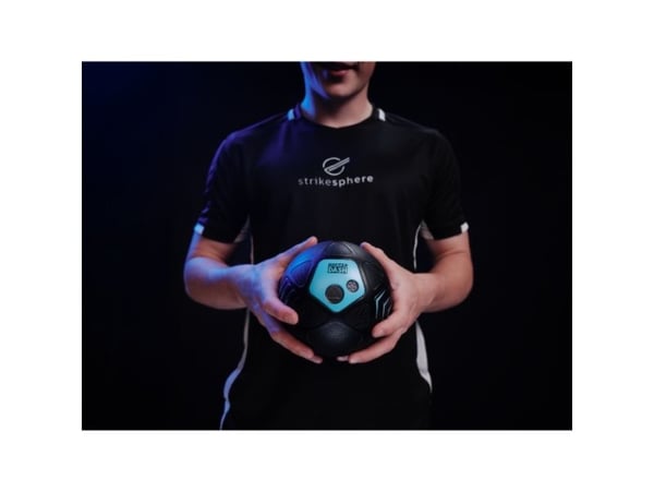 STRIKESPHERE SOCCER DASH