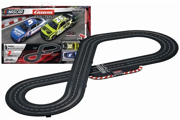 Carrera NASCAR Darlington Showdown, Racingkjøretøy og banesett, Carrera EVOLUTION, 8 år, Flerfarget
