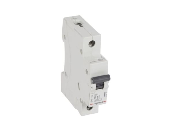 Legrand pienoiskatkaisija RX3 B13A 1-napainen 6kA 1M (419135)