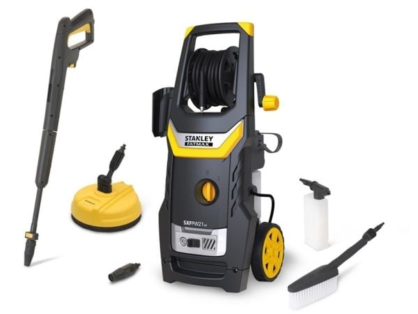 STANLEY-Høytrykkspyler 2100W 160bar. PATIO CLEANER-sett
