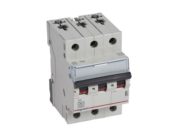 Legrand TX3, Pienoiskatkaisija, Tyyppi D, IP20, 240 - 415 V