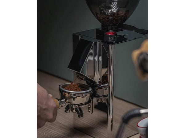 la Pavoni LPGKBS02EU, Kantkvern, 150 g, Flat skarring, Stål, 1350 RPM, Kromfarget