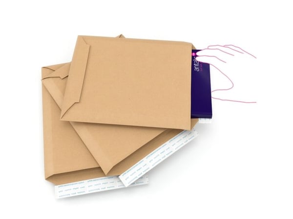 Bølgepap polstret kuvert, 270 x 390 mm Pose, trapezformet flap selvklæbende lukning, afrivnin, 1-lag - (100 stk.)