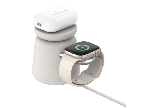Belkin BoostCharge Pro 2-in-1 - Trådløst ladestativ - med Qi2 + AC-strømadapter - 15 watt - Fast Charge - sand