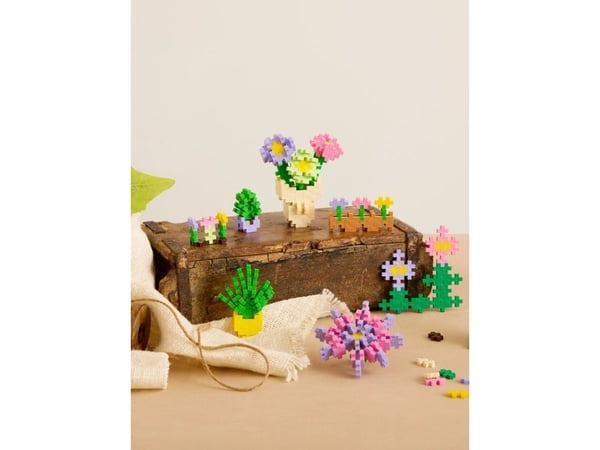Plus-Plus Learn to Build Flower Shop
