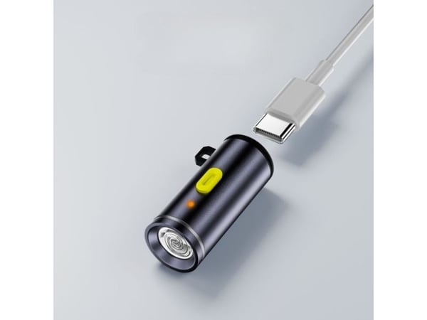 4in1 4smarts Explorer -lisävarustepaketti USB-C-avainrengaskaapeli, USB-C- ja USB-C-sovitin, USB-C-sytytin, USB-C-taskulamppu, musta