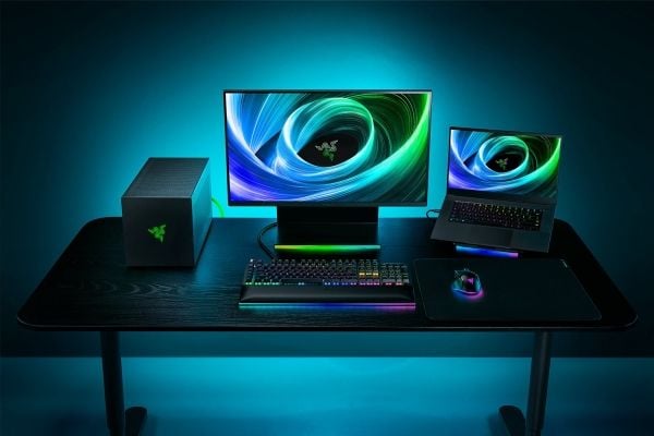 Razer Core X V2 - Externt GPU-hölje - Thunderbolt 5