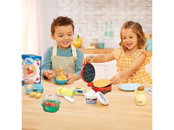 LT Creative Chefs Waffles Kit