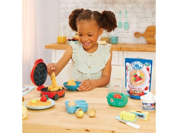 LT Creative Chefs Waffles Kit