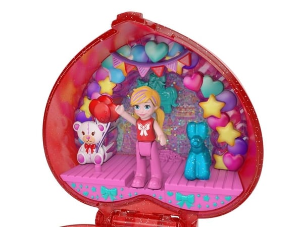 Polly Pocket 80th Anniversary sormuksen kanssa