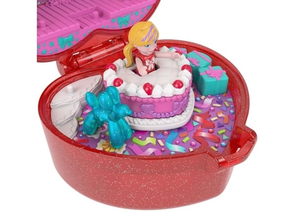 Polly Pocket 80th Anniversary sormuksen kanssa