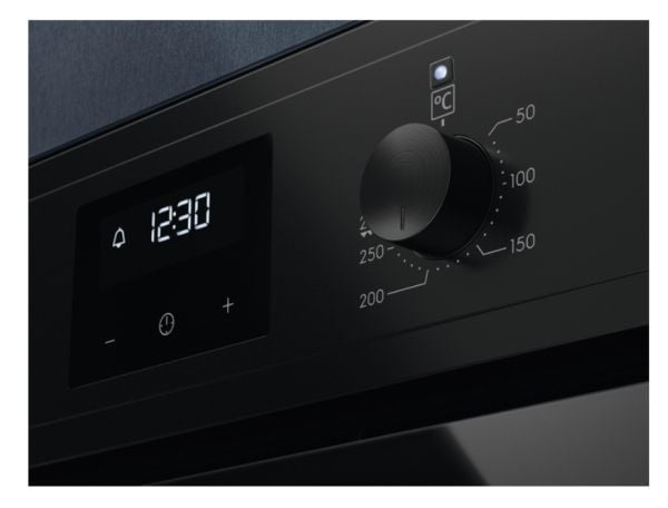 Electrolux EOF3H40TH, Medium, Elektrisk ovn, 72 l, 2790 W, 72 l, Hydro