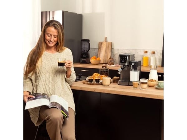 Kaffemaskin Cecotec | Power Espresso 20 Creamy | Trykk 20 bar | Med melkeshaker | Halvautomatisk | 1350 W