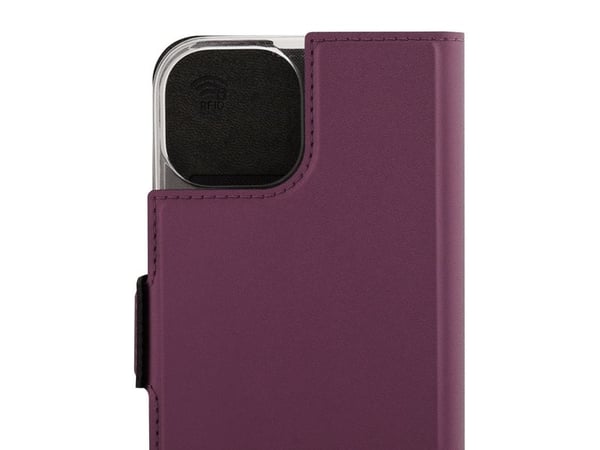 Wave BookCase beskyttelsesdeksel, MagSafe-kompatibel, iPhone 15, Smoky sangria
