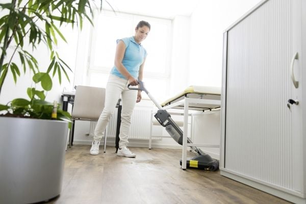 Kärcher 1.783-054.0 Lattianpesu 18 V 70 W Ilman akkua - SOLO