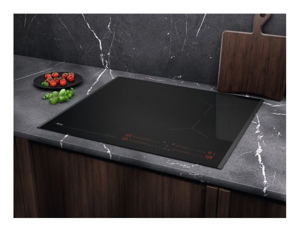 AEG Induktionshäll TI64IB10FB