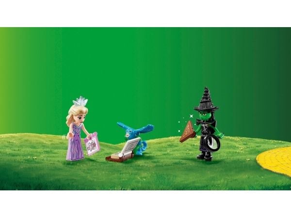 LEGO Wicked 75689 Emerald City & Kiamo Ko Castle