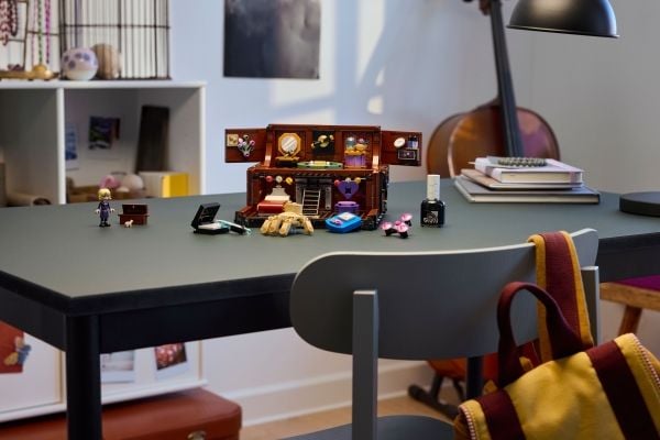LEGO Wednesday 76785 Thing's Apartment