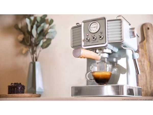 Cecotec Power Espresso 20 Tradizionale, Espressomaskin, 1,5 l, 1350 W, Rustfritt stål