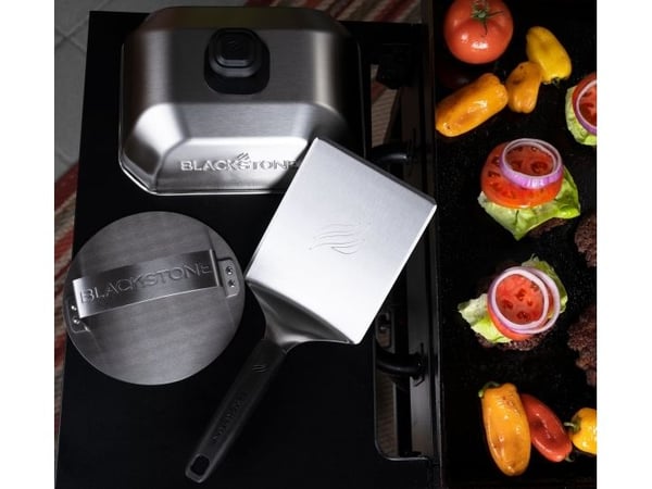 3 työkalusetti hampurilaisten grillaamiseen Blackstone