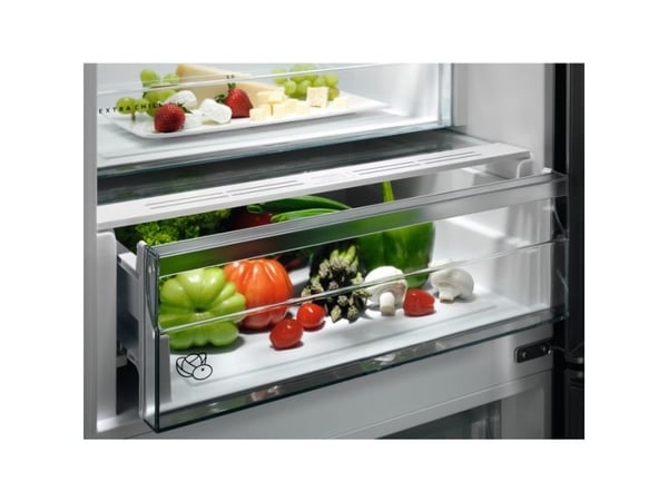 AEG RCB632E9MU kjøl/fryseskap 6000-serien stål 60 cm