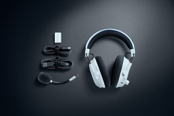 Razer BlackShark V3 Pro, Langallinen & langaton, Pelaaminen, 367 g, Kuulokkeet, Valkoinen