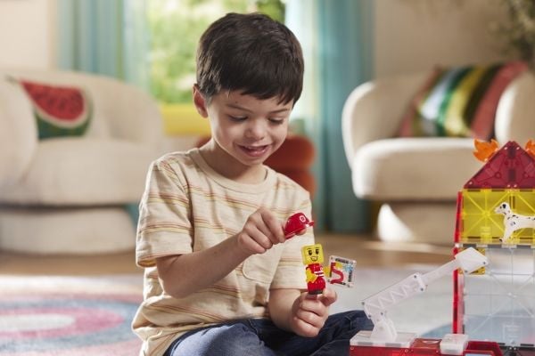 MAGNA-TILES Brandstation med lys og lyd, 50 dele