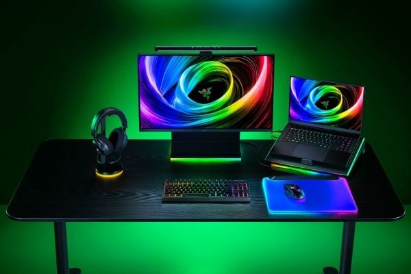 Razer BlackWidow V4 Tenkeyless HyperSpeed, Ledning & Trådløs, USB + RF Wireless + Bluetooth, Mekanisk nøkkelbryter, QWERTY, RGB LED, Sort