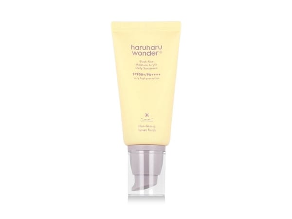 Face sunscreen SPF 50+ Black Rice (Moisture Airyfit Daily Sunscreen) 50 ml