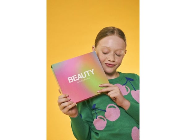 MYA Make Up Beauty Box