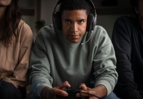 CORSAIR Gaming VIRTUOSO MAX WIRELESS - Hodesett - full størrelse - Bluetooth / 2,4 GHz radiofrekvens - trådløs, kablet - aktiv støydemping - karbon