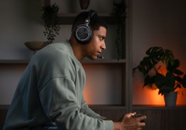 CORSAIR Gaming VIRTUOSO MAX WIRELESS - Hodesett - full størrelse - Bluetooth / 2,4 GHz radiofrekvens - trådløs, kablet - aktiv støydemping - karbon