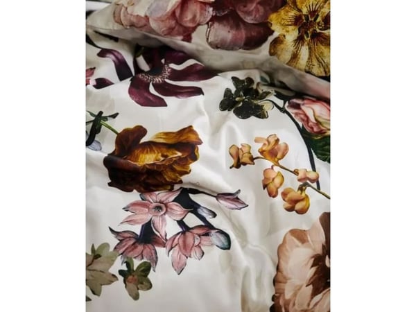 Fleur pussilakana Ecru 140x200-60x63