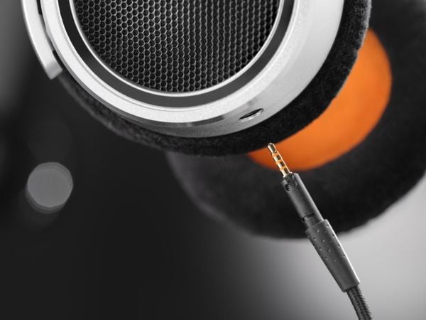 Neumann NDH 30, Koblet med ledninger (ikke trådløs), Scene/studio, 12 - 34000 Hz, 352 g, Hodetelefoner, Aluminium, Sort