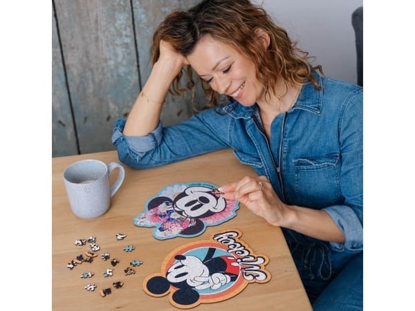 TREFL DISNEY medinė dėlionė &bdquo;Mikis ir Minė&ldquo;, 160 det.