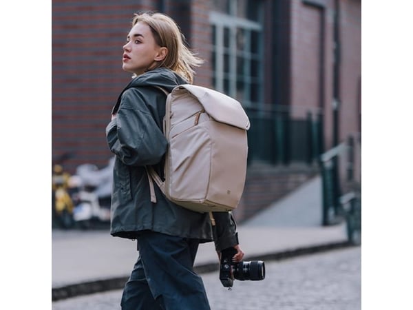 PGYTECH OneGo 2, Ryggsekk, Alle merker, Canon: R5? R7,6D Mark II?200D II Sony: A7??A7R ?A7S,FX3 Nikon: Z5?Z6?Z6..., Skulderrem, Rom til Notebook, Sand