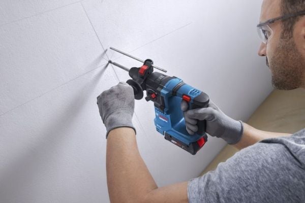 Bosch GBH 18V-18 Professional, SDS Plus, 1,8 cm, 1,5 J, 6 - 10 mm, 19 m/s², 1,5 m/s² - SOLO