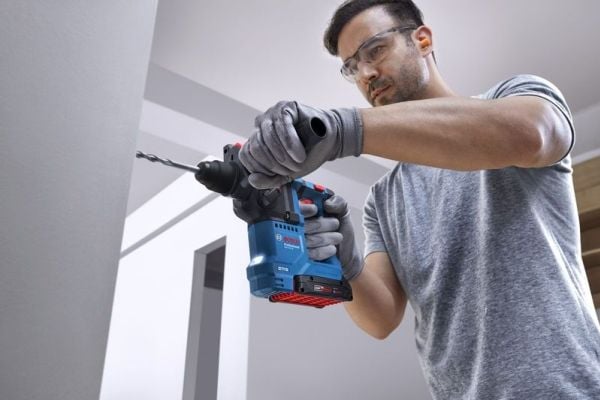 Bosch GBH 18V-18 Professional, SDS Plus, 1,8 cm, 1,5 J, 6 - 10 mm, 19 m/s², 1,5 m/s² - SOLO